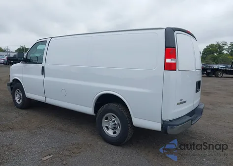 2021 Chevrolet Express Cargo Rwd 2500 Regular Wheelbase Wt from USA, damaged, VIN 1GCWGAFPXM1257893